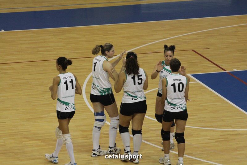 111030 volley 230_tn.jpg
